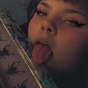 Meet your Posher, Ashlie